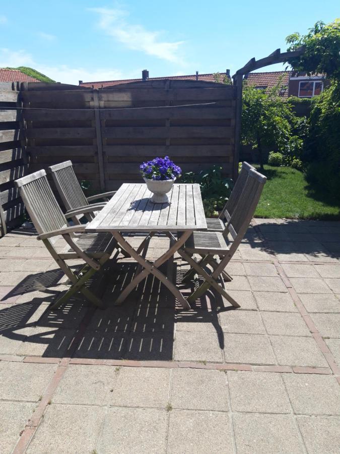 Vakantiewoning 100M Van Het Strand Met 1 Slaapkamer Westkapelle Zewnętrze zdjęcie