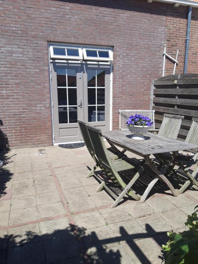 Vakantiewoning 100M Van Het Strand Met 1 Slaapkamer Westkapelle Zewnętrze zdjęcie